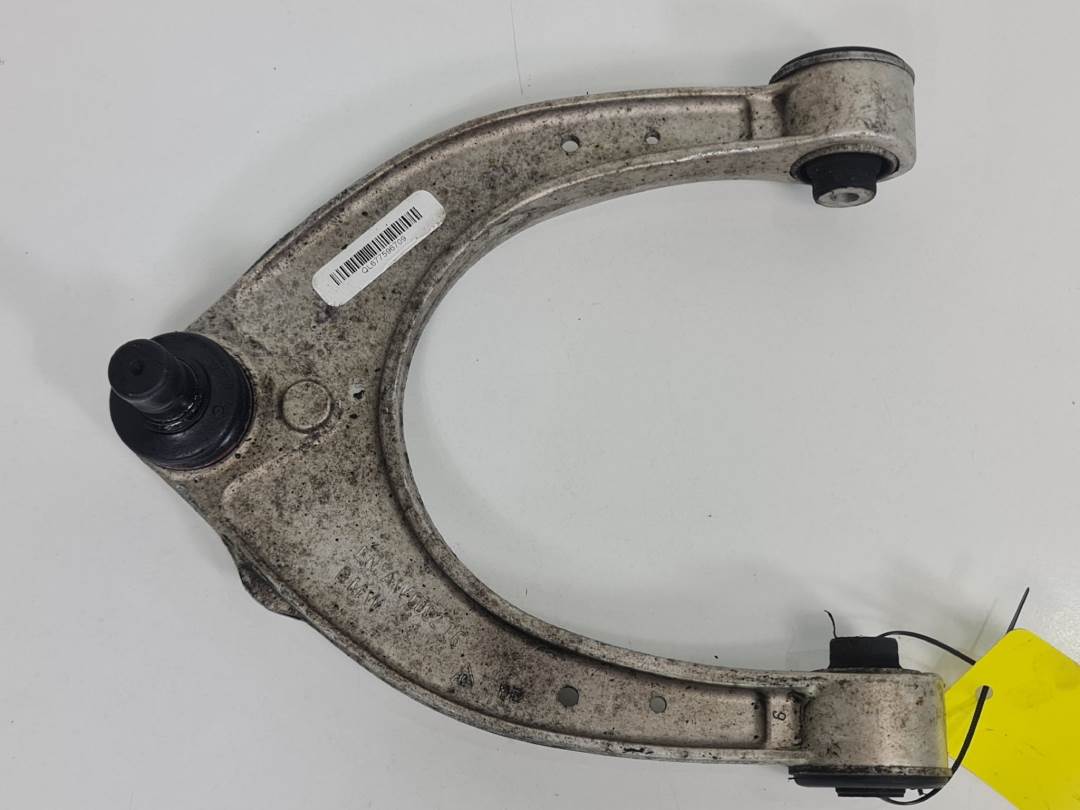 BRAZO SUSPENSION SUPERIOR DELANTERO DERECHO