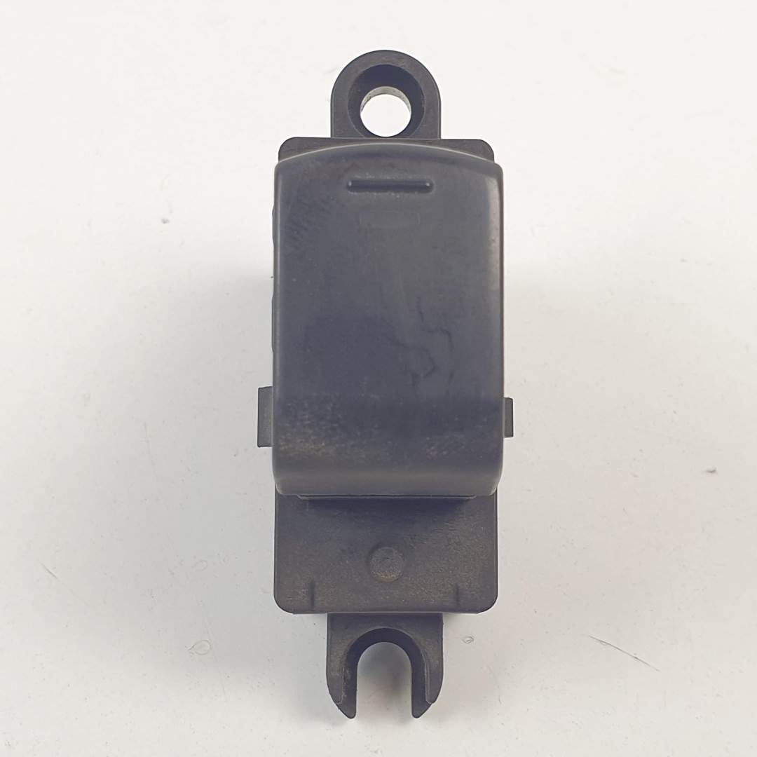 MANDO ELEVALUNAS DELANTERO DERECHO