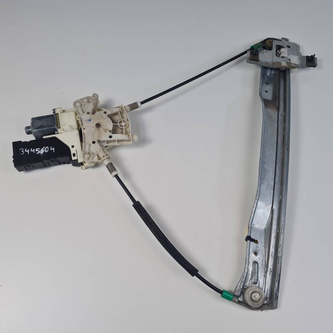 ELEVALUNAS DELANTERO IZQUIERDO