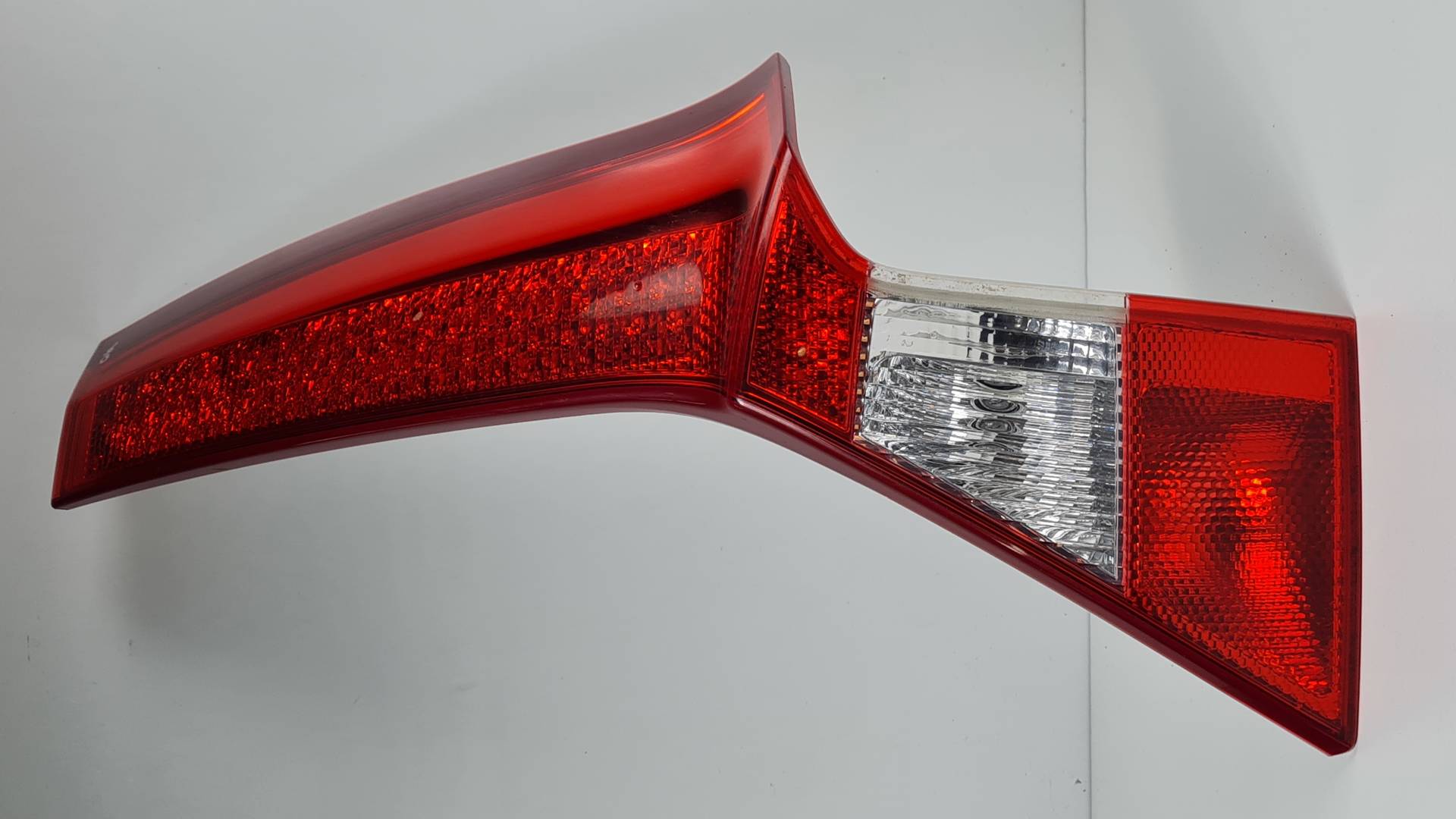 #3422700 PILOTO TRASERO DERECHO INTERIOR